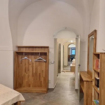 Апартаменты Stadtpalais Merkur-apartment Maximal 2 Personen