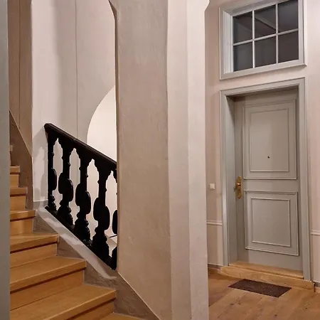 Апартаменты Stadtpalais Merkur-apartment Maximal 2 Personen Баутцен